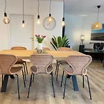 Haus Nordseebrandung 8 アパート クックスハーフェン